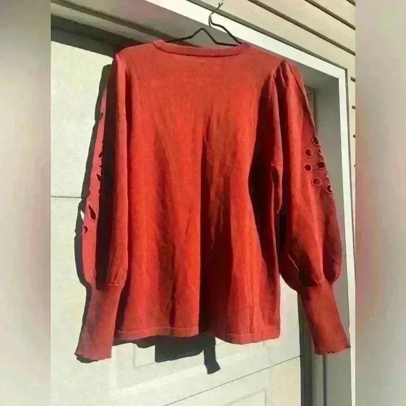 Boston Proper Medium Long Sleeve Top - Picture 6 of 7